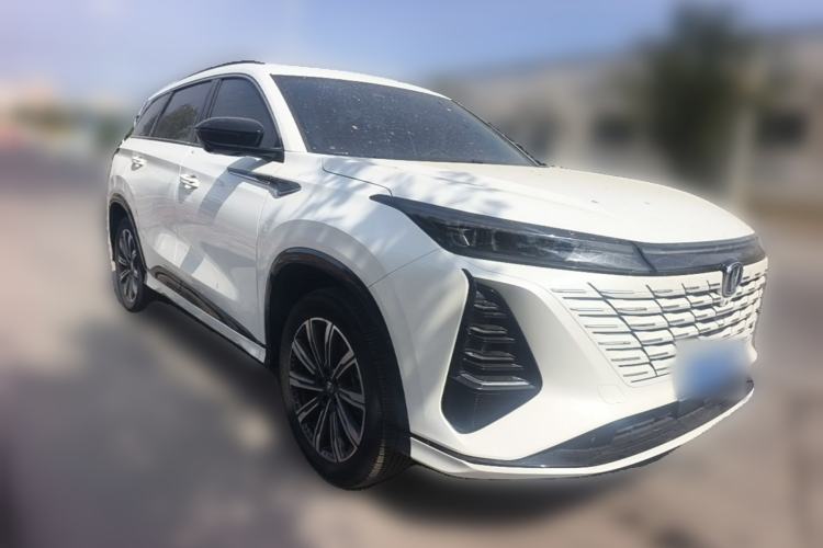 Used CHANGAN CS75 PLUS 2024 3rd Generation Champion Edition 2.0T Intelligent Drive Performance Model Front Right 45 Deg