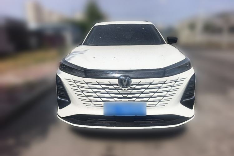 Used CHANGAN CS75 PLUS 2024 3rd Generation Champion Edition 2.0T Intelligent Drive Performance Model Front