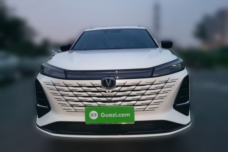 Used CHANGAN CS75 PLUS 2024 3rd Generation Champion Edition 1.5T Intelligent Drive Dynamic Model Front
