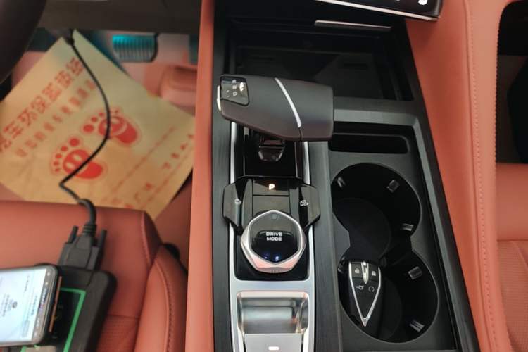 Used CHANGAN CS75 PLUS 2024 3rd Generation Champion Edition 2.0T Intelligent Drive Performance Model Gear Lever