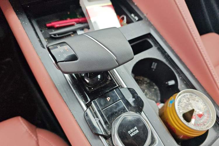 Used CHANGAN CS75 PLUS 2024 3rd Generation Champion Edition 1.5T Intelligent Drive Dynamic Model Gear Lever