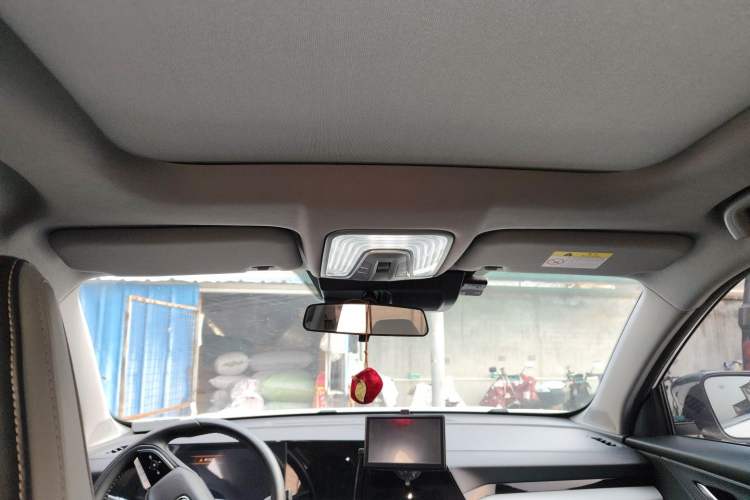Used CHANGAN CS75 PLUS 2024 3rd Generation Champion Edition 1.5T Intelligent Drive Dynamic Model Headliner