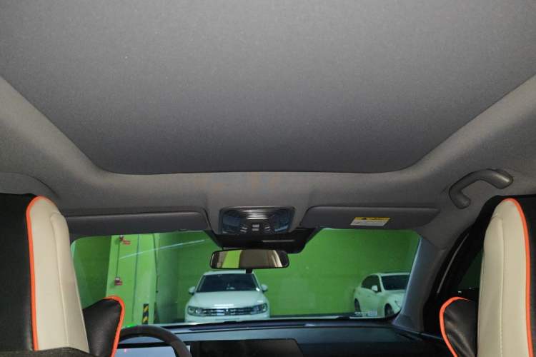 Used CHANGAN CS75 PLUS 2024 3rd Generation Champion Edition 1.5T Intelligent Drive Dynamic Model Headliner