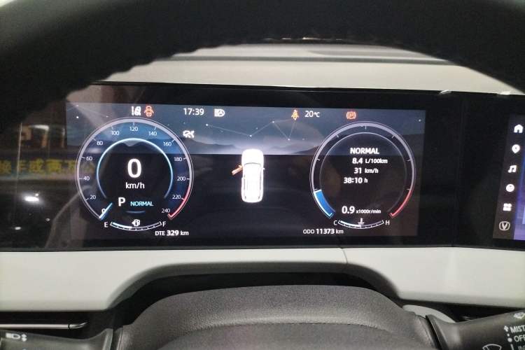 Used CHANGAN CS75 PLUS 2024 3rd Generation Champion Edition 1.5T Intelligent Drive Dynamic Model Instrument Cluster