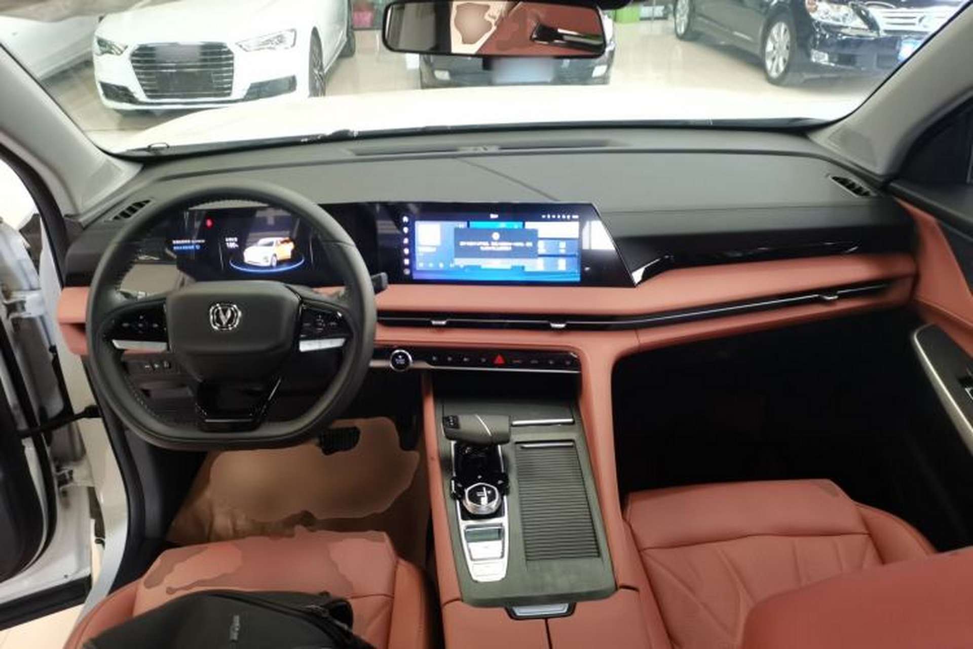 Used CHANGAN CS75 PLUS 2024 3rd Generation Champion Edition 1.5T Intelligent Drive Dynamic Model Interior 2