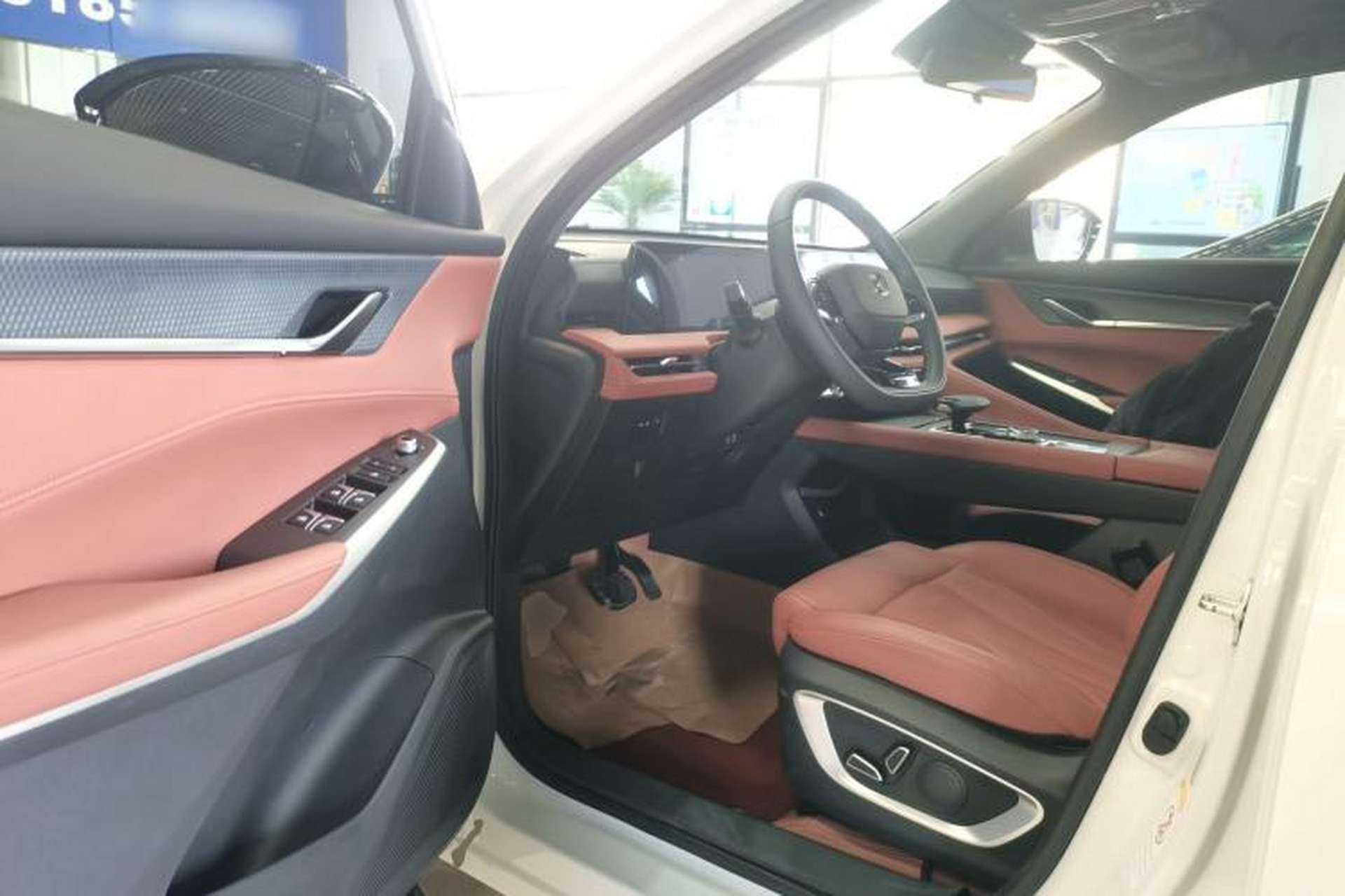 Used CHANGAN CS75 PLUS 2024 3rd Generation Champion Edition 1.5T Intelligent Drive Dynamic Model Interior 3