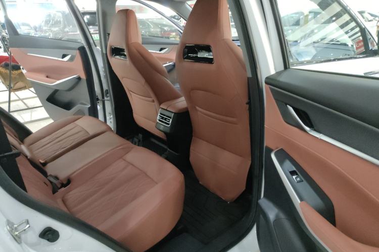 Used CHANGAN CS75 PLUS 2024 3rd Generation Champion Edition 1.5T Intelligent Drive Dynamic Model Interior 4
