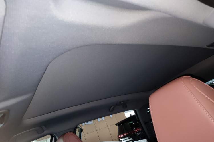 Used CHANGAN CS75 PLUS 2024 3rd Generation Champion Edition 1.5T Intelligent Drive Dynamic Model Interior 5