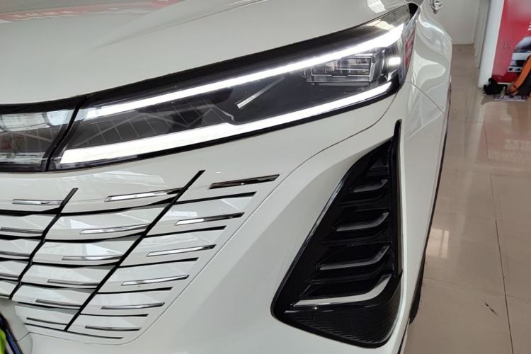 Used CHANGAN CS75 PLUS 2024 3rd Generation Champion Edition 1.5T Intelligent Drive Dynamic Model Left Front Headlight