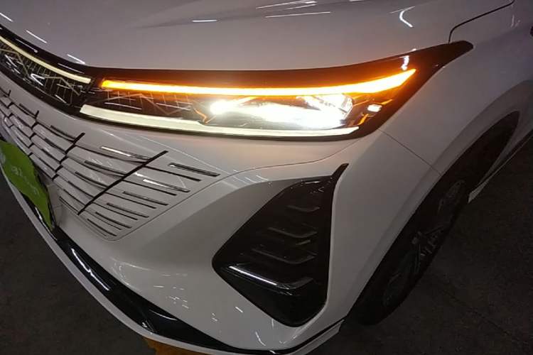 Used CHANGAN CS75 PLUS 2024 3rd Generation Champion Edition 1.5T Intelligent Drive Dynamic Model Left Front Headlight