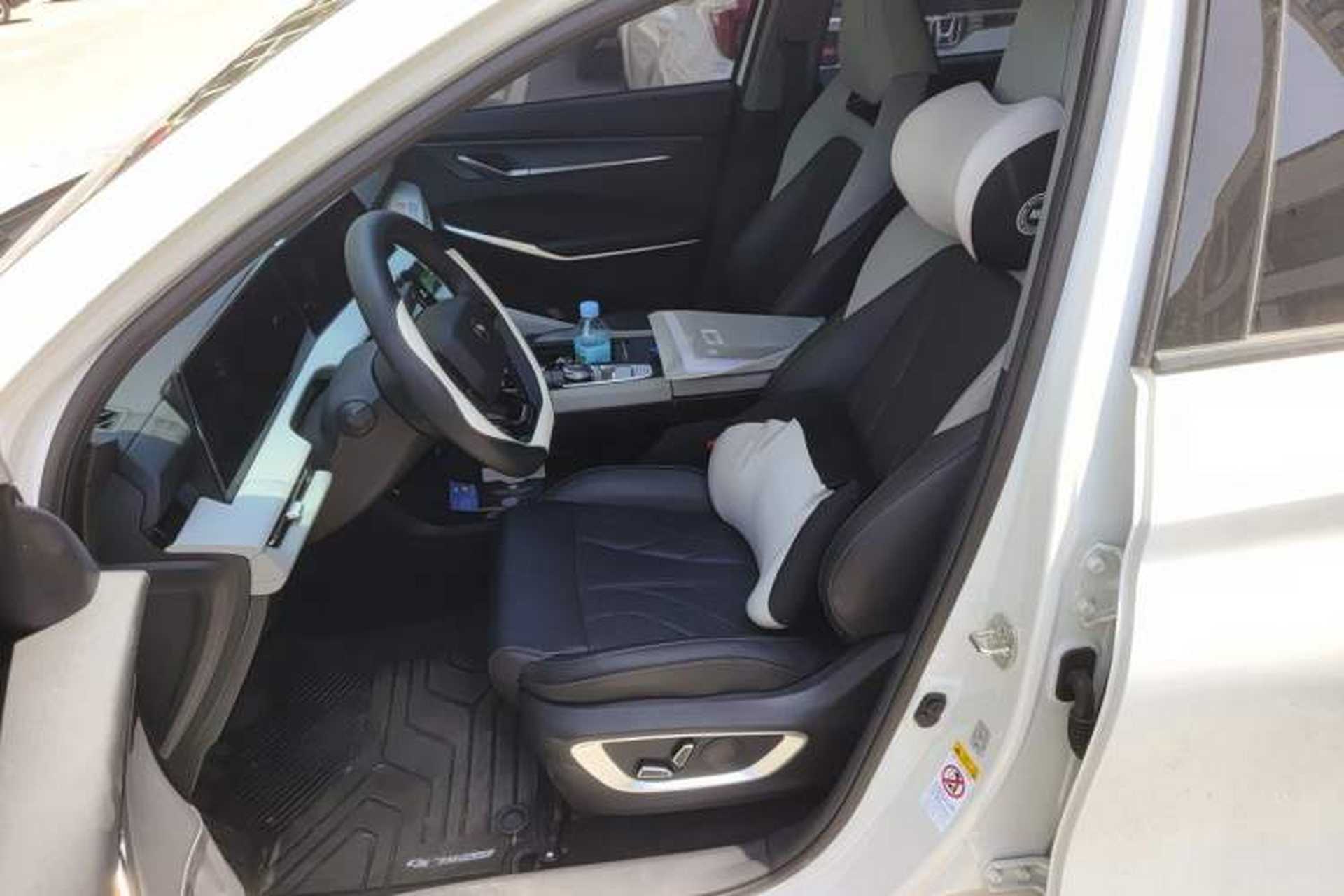 Used CHANGAN CS75 PLUS 2024 3rd Generation Champion Edition 1.5T Intelligent Drive Dynamic Model Left Front Seat