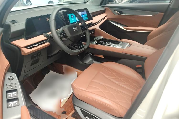 Used CHANGAN CS75 PLUS 2024 3rd Generation Champion Edition 1.5T Intelligent Drive Dynamic Model Left Front Seat
