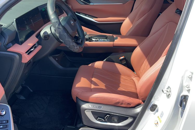 Used CHANGAN CS75 PLUS 2024 3rd Generation Champion Edition 2.0T Intelligent Drive Performance Model Left Front Seat