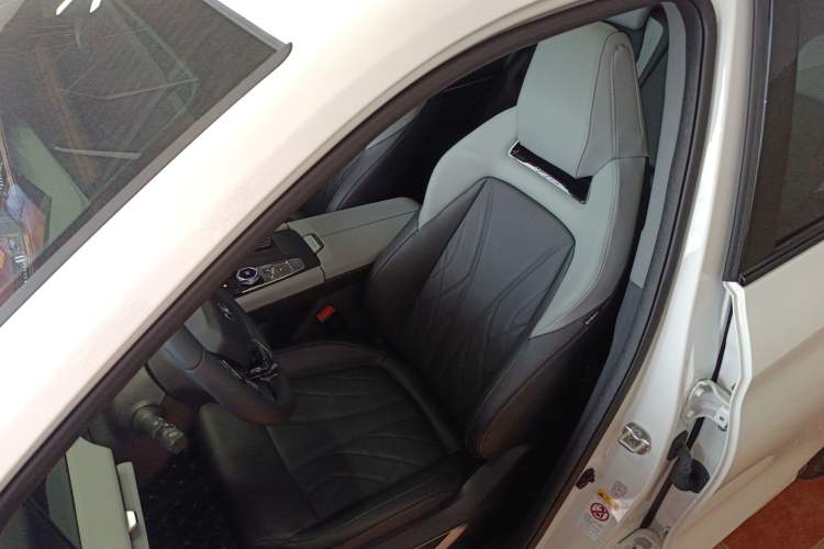 Used CHANGAN CS75 PLUS 2024 3rd Generation Champion Edition 1.5T Intelligent Drive Dynamic Model Left Front Seat