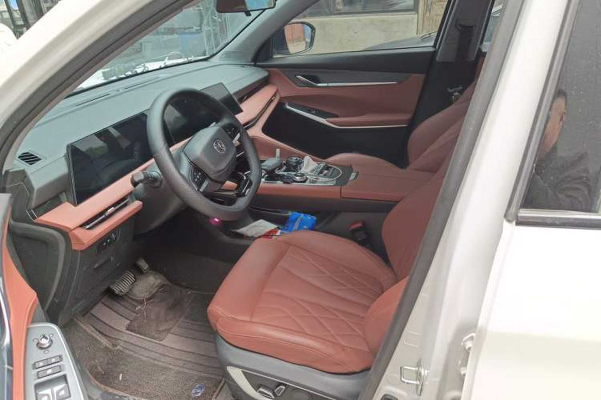 Used CHANGAN CS75 PLUS 2024 3rd Generation Champion Edition 1.5T Intelligent Drive Dynamic Model Left Front Seat
