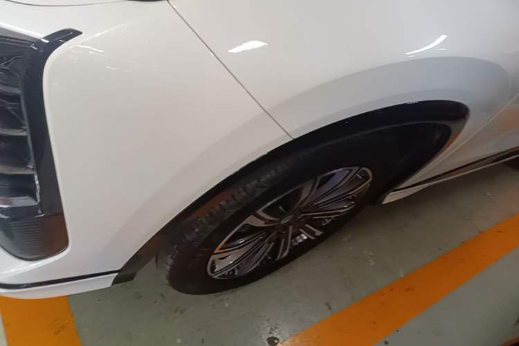 Used CHANGAN CS75 PLUS 2024 3rd Generation Champion Edition 1.5T Intelligent Drive Dynamic Model Left Front Wheel Hub