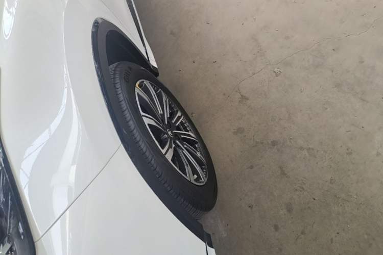 Used CHANGAN CS75 PLUS 2024 3rd Generation Champion Edition 1.5T Intelligent Drive Dynamic Model Left Front Wheel Hub