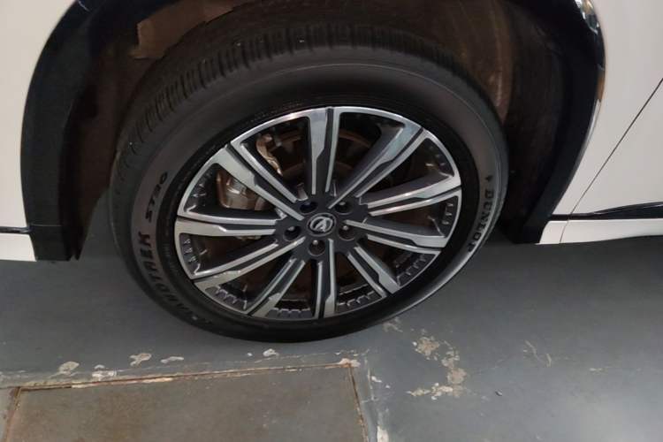 Used CHANGAN CS75 PLUS 2024 3rd Generation Champion Edition 2.0T Intelligent Drive Performance Model Left Front Wheel Hub