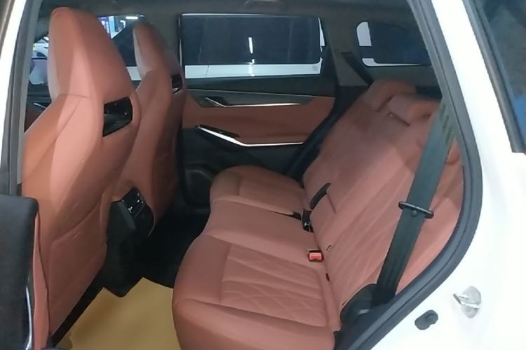 Used CHANGAN CS75 PLUS 2024 3rd Generation Champion Edition 1.5T Intelligent Drive Dynamic Model Left Rear Seat