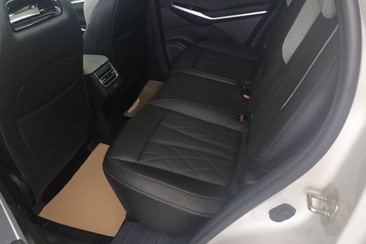 Used CHANGAN CS75 PLUS 2024 3rd Generation Champion Edition 1.5T Intelligent Drive Dynamic Model Left Rear Seat