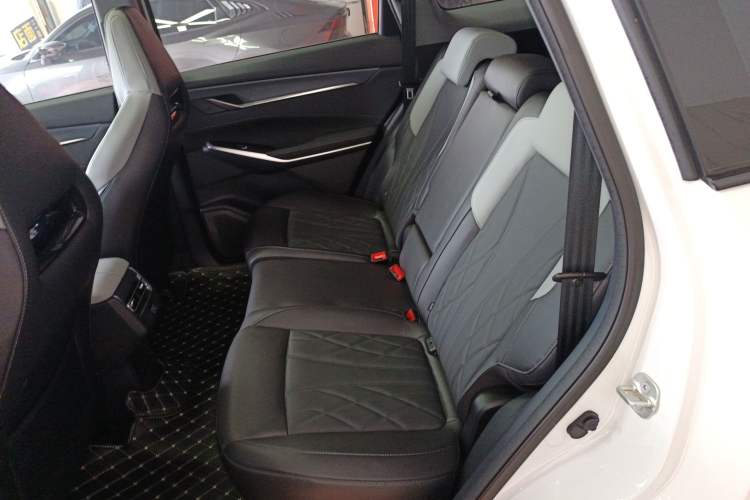 Used CHANGAN CS75 PLUS 2024 3rd Generation Champion Edition 1.5T Intelligent Drive Dynamic Model Left Rear Seat