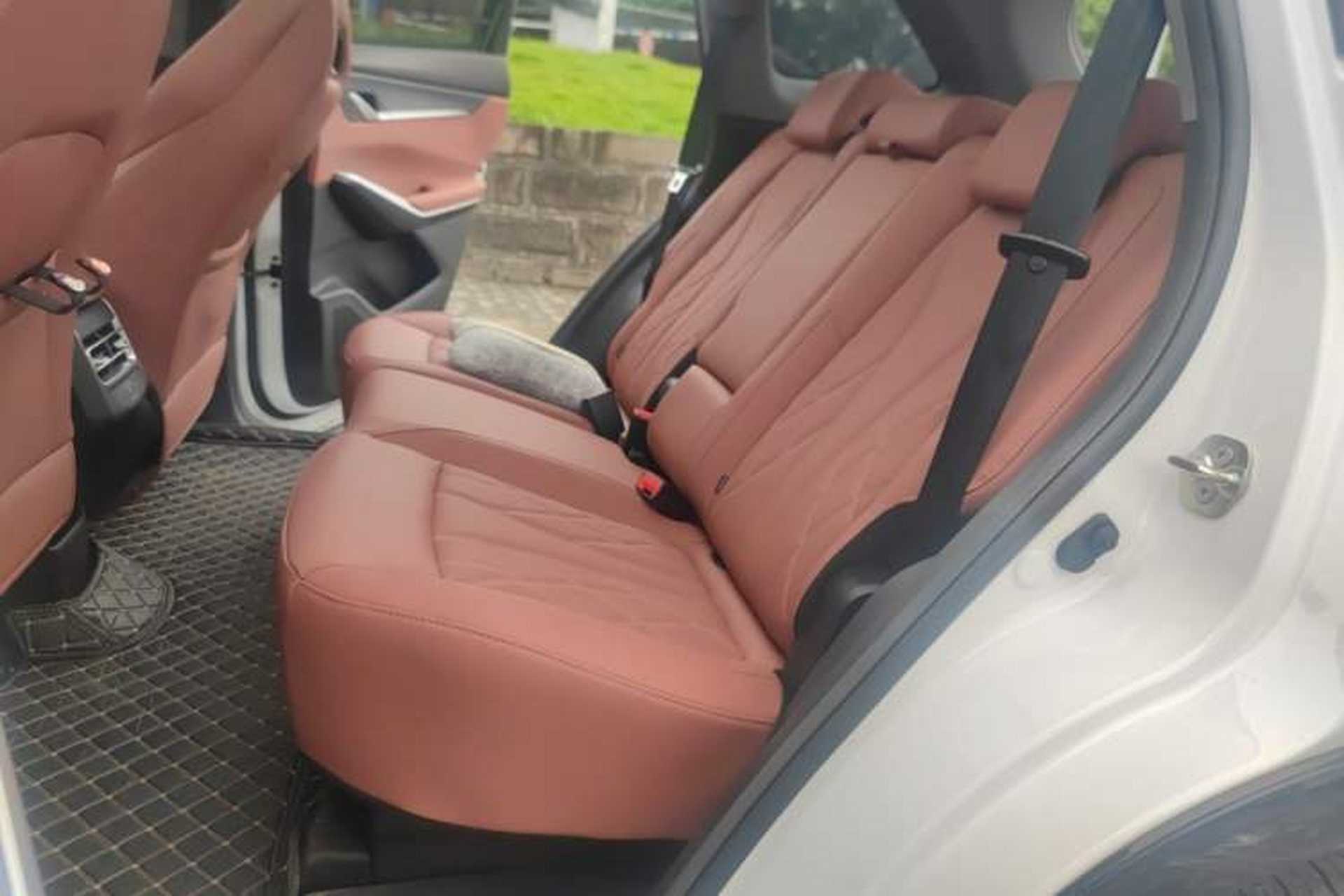 Used CHANGAN CS75 PLUS 2024 3rd Generation Champion Edition 1.5T Intelligent Drive Dynamic Model Left Rear Seat