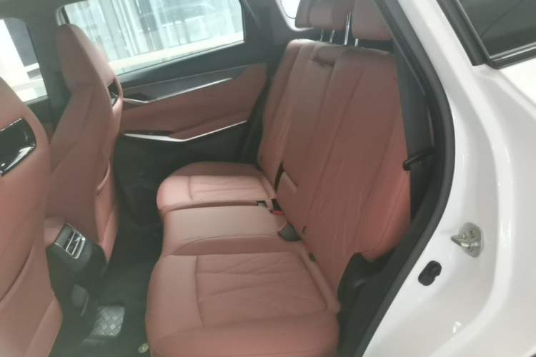 Used CHANGAN CS75 PLUS 2024 3rd Generation Champion Edition 2.0T Intelligent Drive Performance Model Left Rear Seat