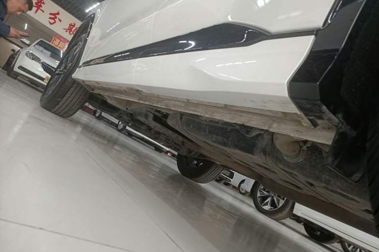 Used CHANGAN CS75 PLUS 2024 3rd Generation Champion Edition 1.5T Intelligent Drive Dynamic Model Left Side Sill
