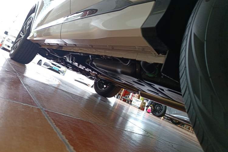 Used CHANGAN CS75 PLUS 2024 3rd Generation Champion Edition 1.5T Intelligent Drive Dynamic Model Left Side Sill