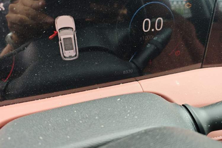 Used CHANGAN CS75 PLUS 2024 3rd Generation Champion Edition 1.5T Intelligent Drive Dynamic Model Odometer Close Up