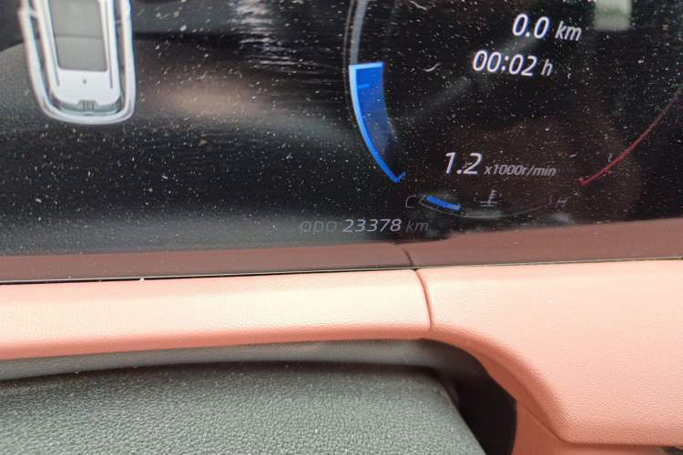 Used CHANGAN CS75 PLUS 2024 3rd Generation Champion Edition 1.5T Intelligent Drive Dynamic Model Odometer Close Up