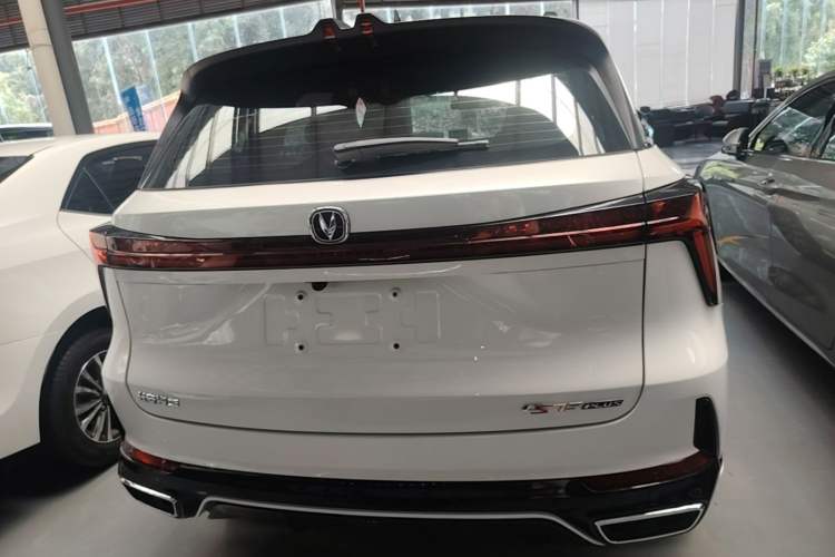 Used CHANGAN CS75 PLUS 2024 3rd Generation Champion Edition 1.5T Intelligent Drive Dynamic Model Rear
