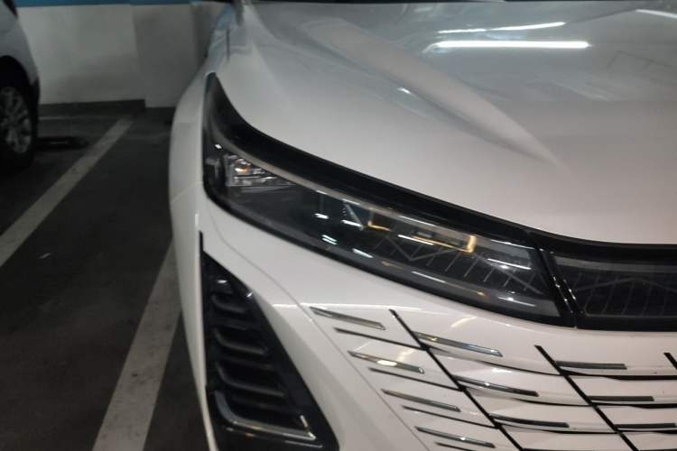 Used CHANGAN CS75 PLUS 2024 3rd Generation Champion Edition 1.5T Intelligent Drive Dynamic Model Right Front Headlight