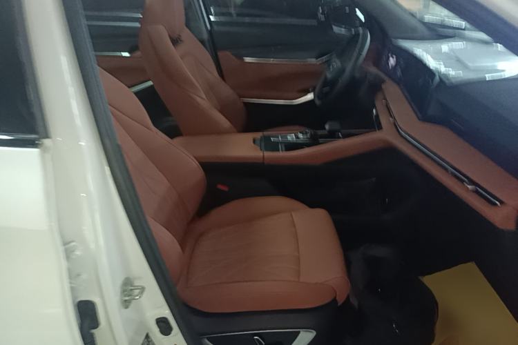 Used CHANGAN CS75 PLUS 2024 3rd Generation Champion Edition 1.5T Intelligent Drive Dynamic Model Right Front Seat