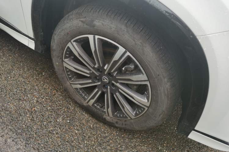Used CHANGAN CS75 PLUS 2024 3rd Generation Champion Edition 1.5T Intelligent Drive Dynamic Model Right Front Wheel Hub