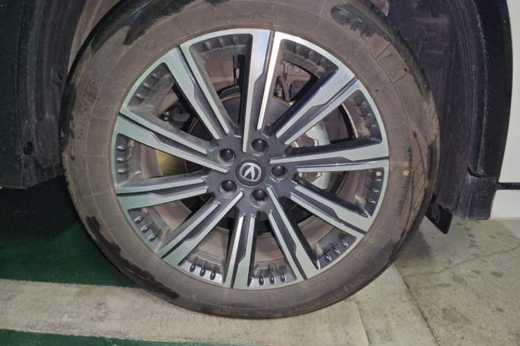 Used CHANGAN CS75 PLUS 2024 3rd Generation Champion Edition 1.5T Intelligent Drive Dynamic Model Right Front Wheel Hub