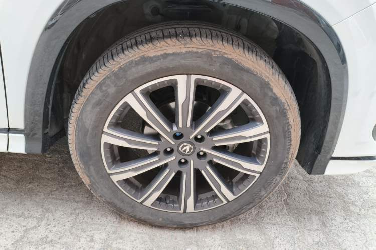 Used CHANGAN CS75 PLUS 2024 3rd Generation Champion Edition 1.5T Intelligent Drive Dynamic Model
