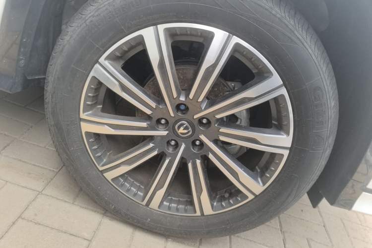 Used CHANGAN CS75 PLUS 2024 3rd Generation Champion Edition 1.5T Intelligent Drive Dynamic Model Right Front Wheel Hub