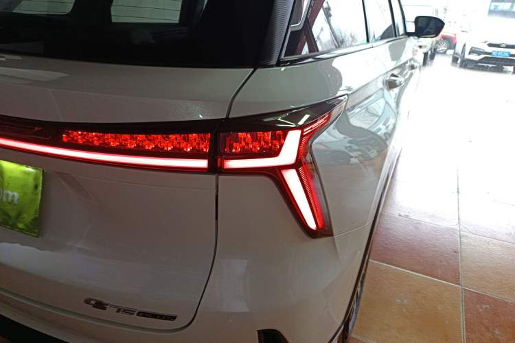 Used CHANGAN CS75 PLUS 2024 3rd Generation Champion Edition 1.5T Intelligent Drive Dynamic Model Right Rear Taillight