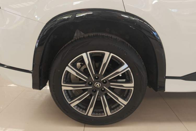 Used CHANGAN CS75 PLUS 2024 3rd Generation Champion Edition 1.5T Intelligent Drive Dynamic Model Right Rear Wheel Hub