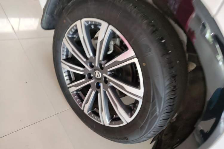 Used CHANGAN CS75 PLUS 2024 3rd Generation Champion Edition 1.5T Intelligent Drive Dynamic Model Right Rear Wheel Hub