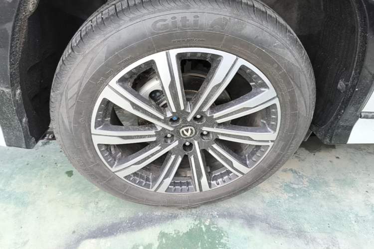 Used CHANGAN CS75 PLUS 2024 3rd Generation Champion Edition 1.5T Intelligent Drive Dynamic Model Right Rear Wheel Hub