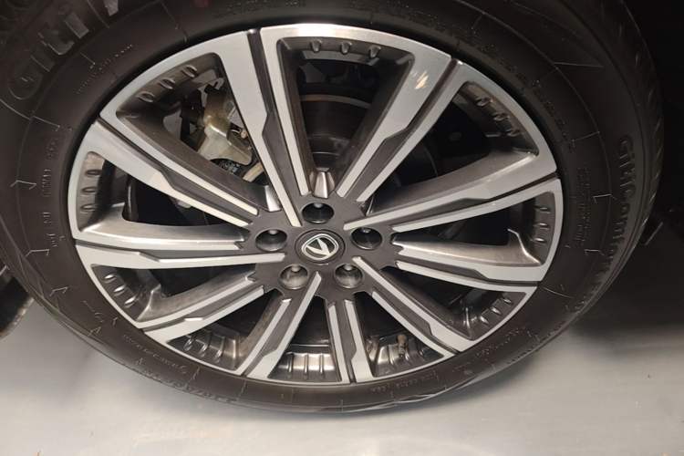 Used CHANGAN CS75 PLUS 2024 3rd Generation Champion Edition 1.5T Intelligent Drive Dynamic Model Right Rear Wheel Hub