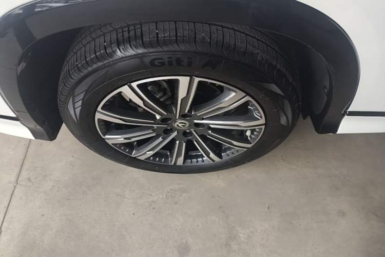 Used CHANGAN CS75 PLUS 2024 3rd Generation Champion Edition 1.5T Intelligent Drive Dynamic Model Right Rear Wheel Hub