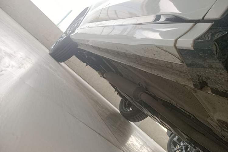 Used CHANGAN CS75 PLUS 2024 3rd Generation Champion Edition 1.5T Intelligent Drive Dynamic Model Right Side Sill