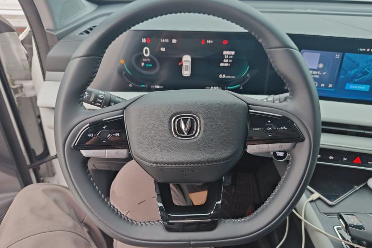Used CHANGAN CS75 PLUS 2024 3rd Generation Champion Edition 1.5T Intelligent Drive Dynamic Model Steering Wheel