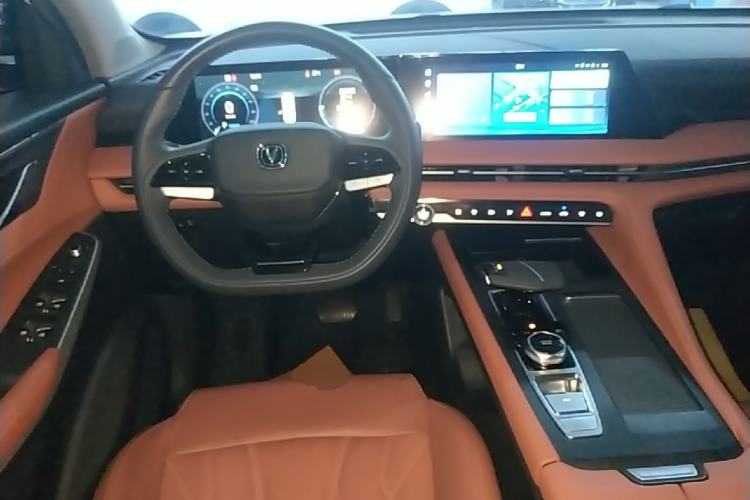 Used CHANGAN CS75 PLUS 2024 3rd Generation Champion Edition 1.5T Intelligent Drive Dynamic Model Steering Wheel