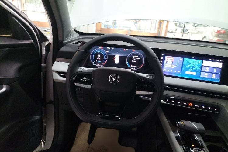 Used CHANGAN CS75 PLUS 2024 3rd Generation Champion Edition 1.5T Intelligent Drive Dynamic Model Steering Wheel