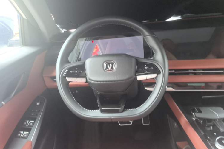 Used CHANGAN CS75 PLUS 2024 3rd Generation Champion Edition 1.5T Intelligent Drive Dynamic Model Steering Wheel