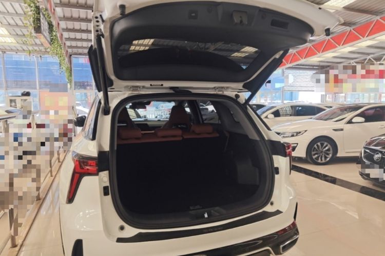 Used CHANGAN CS75 PLUS 2024 3rd Generation Champion Edition 1.5T Intelligent Drive Dynamic Model Trunk
